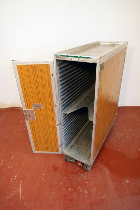 carro servicio avion metal puertas invertidas bandeja max.2_5x27_5 102x84x30_5 (38eu.) 6u